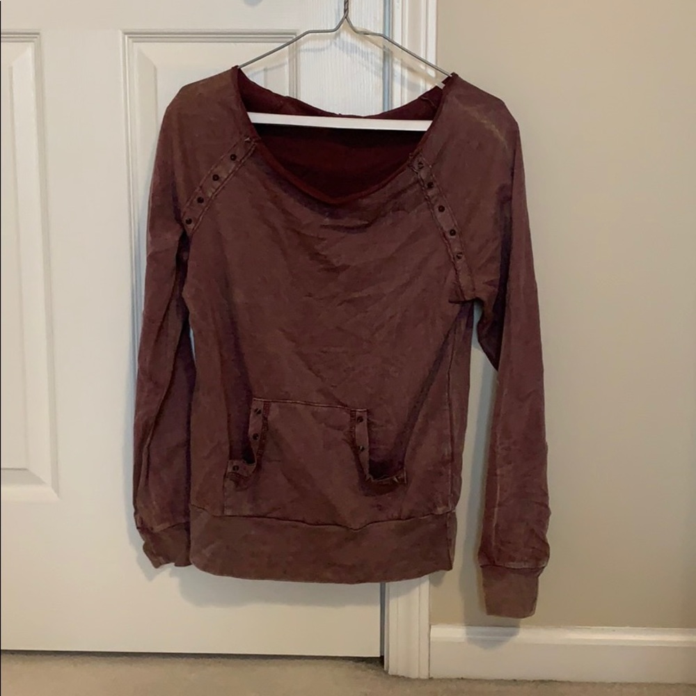 Maroon long sleeve shirt